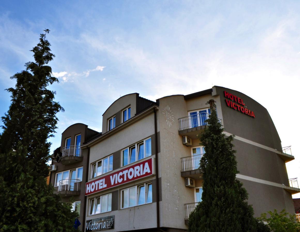 Hotel Victoria Lukavica Buitenkant foto